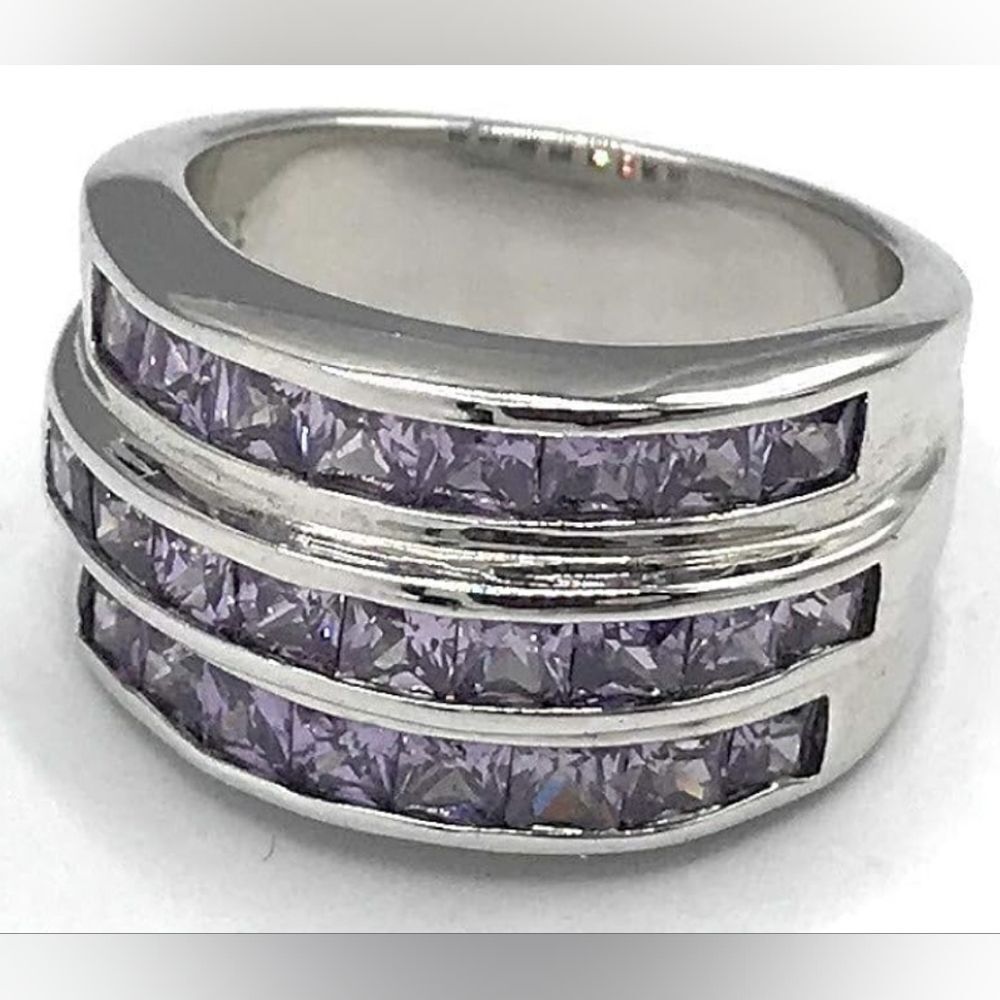 🩵Premier "Majesty" Purple Toned Cubic Zirconia Ring Size 7
